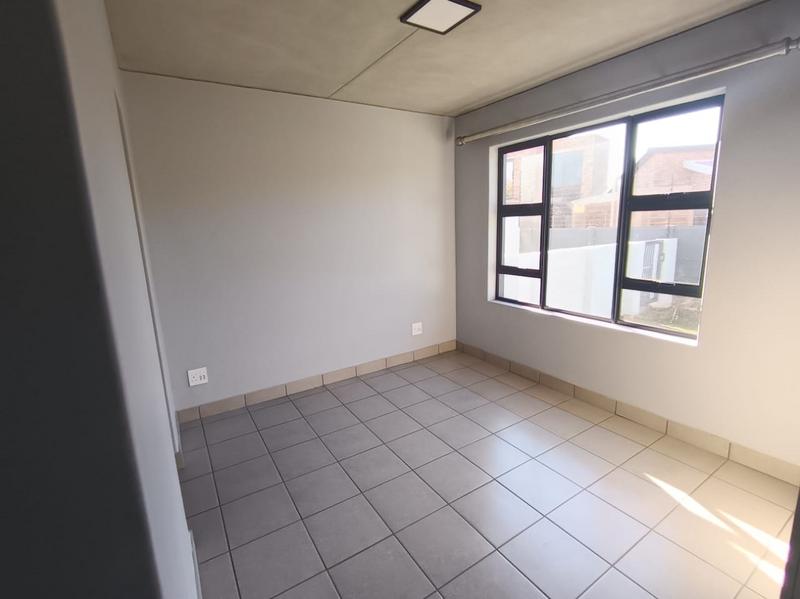 2 Bedroom Property for Sale in Annlin Gauteng