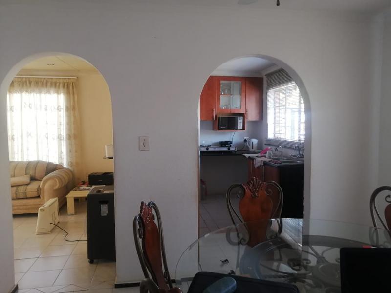 To Let 3 Bedroom Property for Rent in Zakariyya Park Gauteng