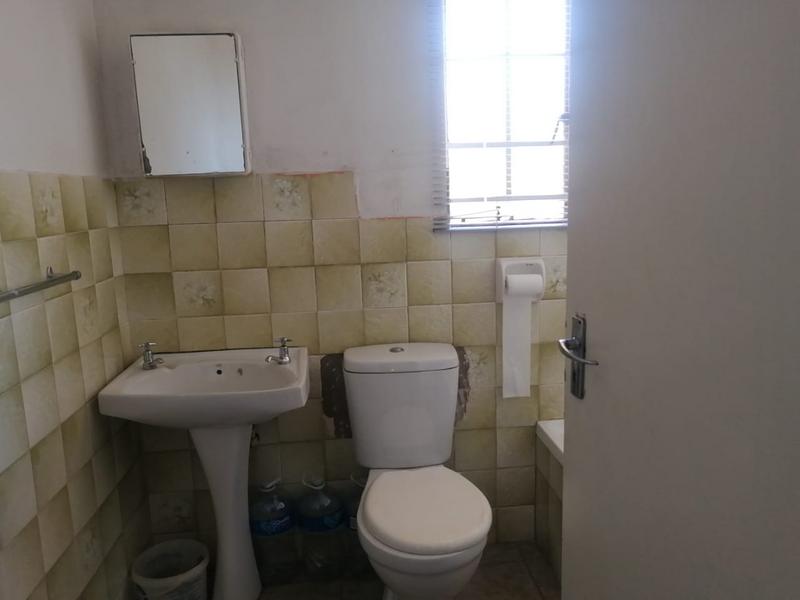 To Let 3 Bedroom Property for Rent in Zakariyya Park Gauteng