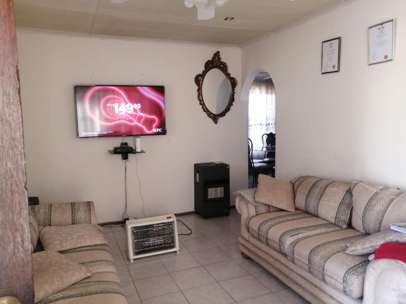 To Let 3 Bedroom Property for Rent in Zakariyya Park Gauteng