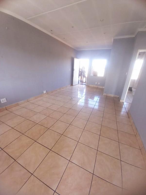 2 Bedroom Property for Sale in Kempton Park Central Gauteng