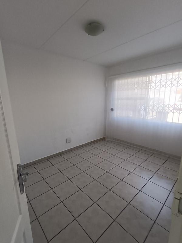 2 Bedroom Property for Sale in Vorna Valley Gauteng