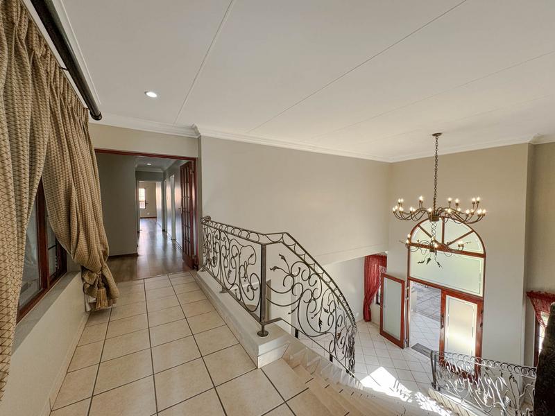 6 Bedroom Property for Sale in Midstream Estate Gauteng