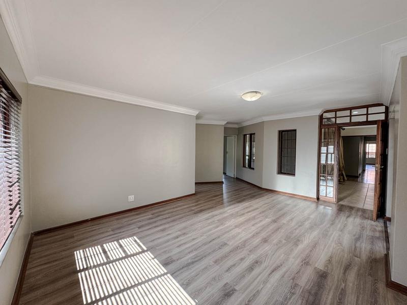 6 Bedroom Property for Sale in Midstream Estate Gauteng