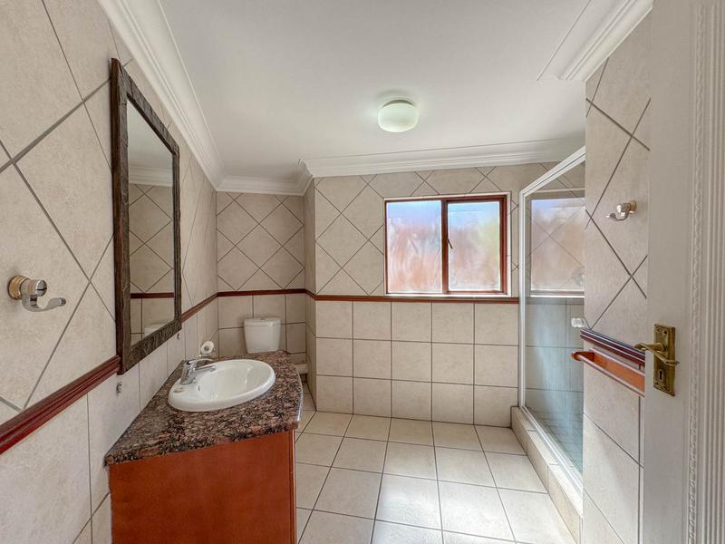 6 Bedroom Property for Sale in Midstream Estate Gauteng