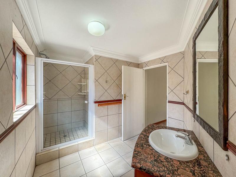 6 Bedroom Property for Sale in Midstream Estate Gauteng