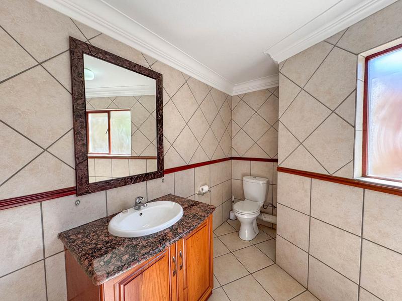 6 Bedroom Property for Sale in Midstream Estate Gauteng