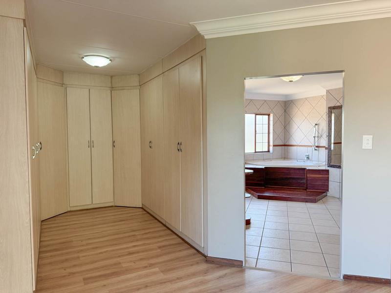 6 Bedroom Property for Sale in Midstream Estate Gauteng
