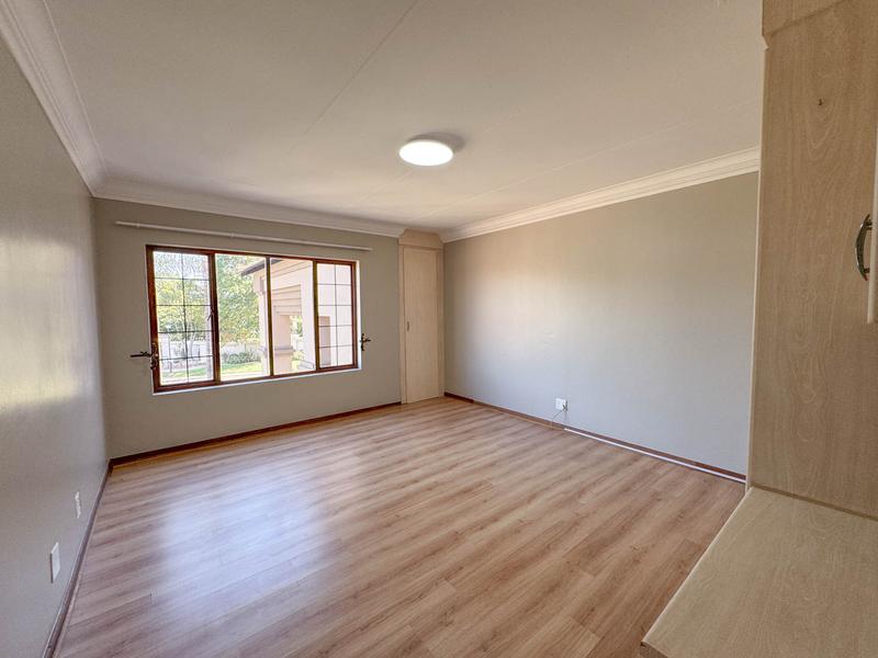 6 Bedroom Property for Sale in Midstream Estate Gauteng