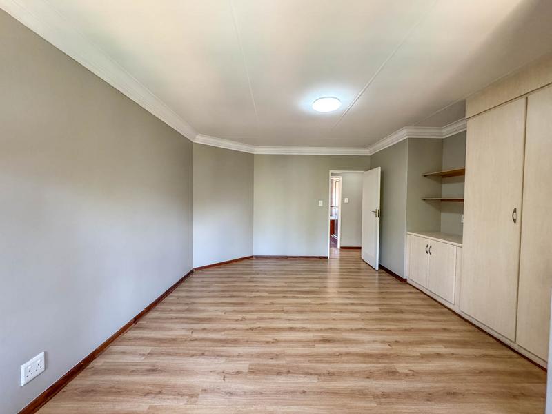 6 Bedroom Property for Sale in Midstream Estate Gauteng