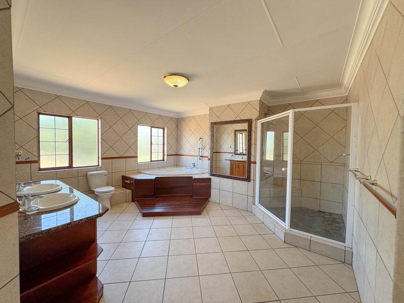 6 Bedroom Property for Sale in Midstream Estate Gauteng