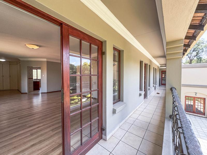 6 Bedroom Property for Sale in Midstream Estate Gauteng