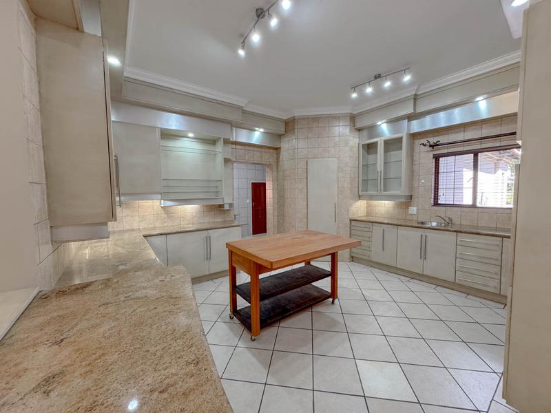 6 Bedroom Property for Sale in Midstream Estate Gauteng