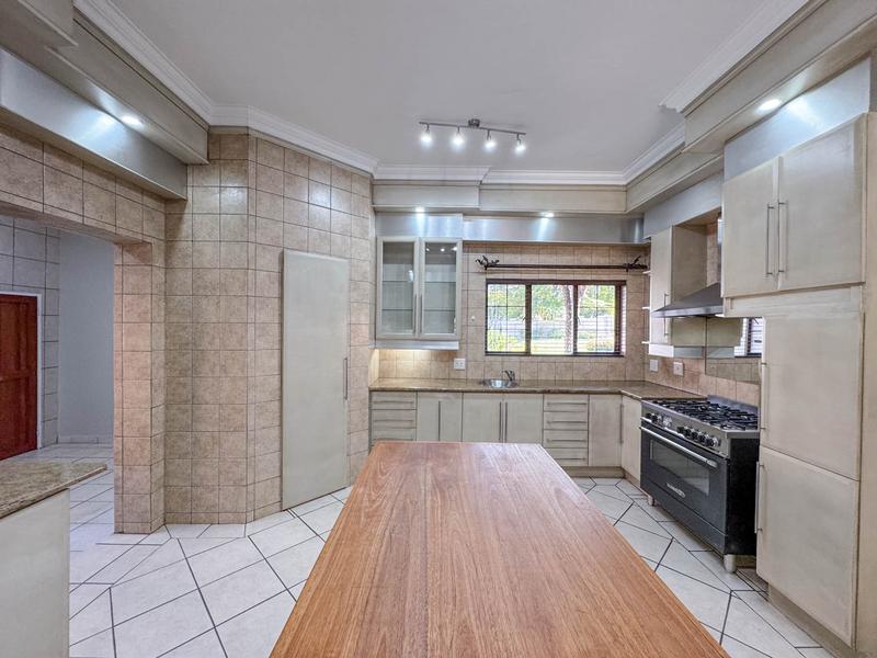 6 Bedroom Property for Sale in Midstream Estate Gauteng