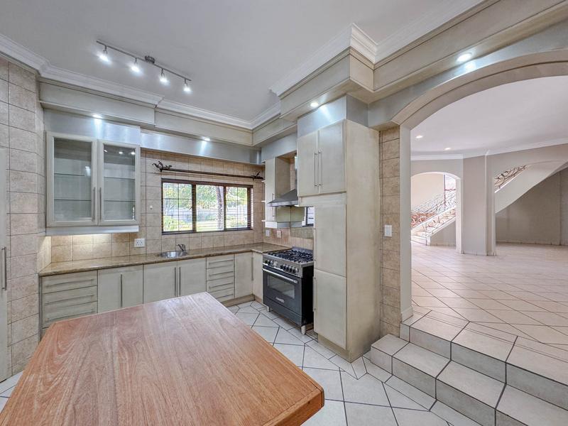 6 Bedroom Property for Sale in Midstream Estate Gauteng