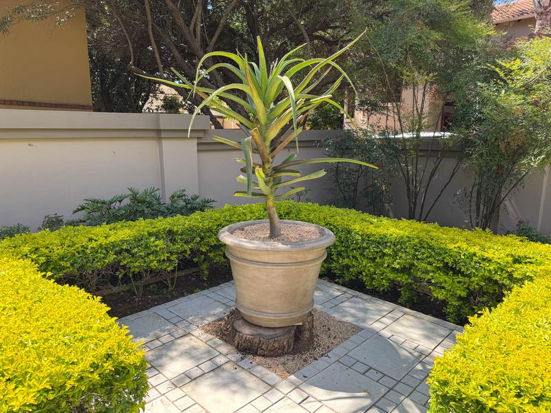 6 Bedroom Property for Sale in Midstream Estate Gauteng