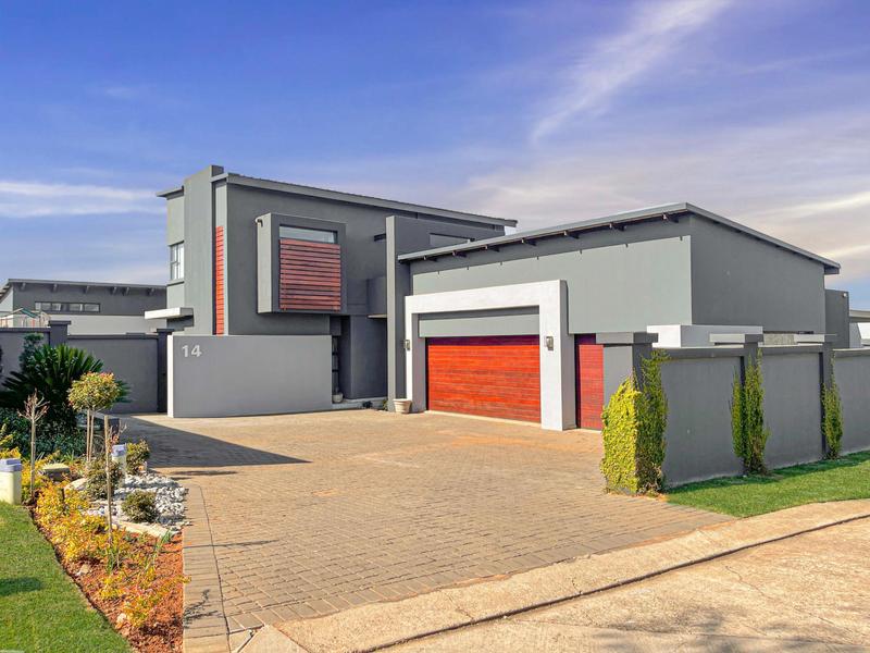 4 Bedroom Property for Sale in Midstream Ridge Gauteng