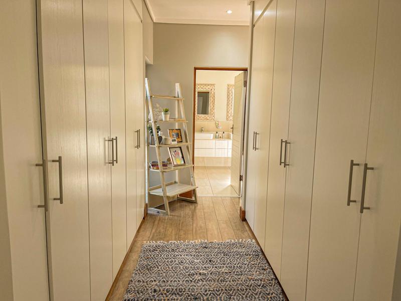 4 Bedroom Property for Sale in Midstream Ridge Gauteng