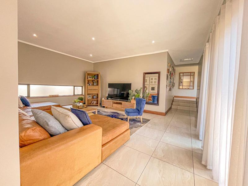 4 Bedroom Property for Sale in Midstream Ridge Gauteng