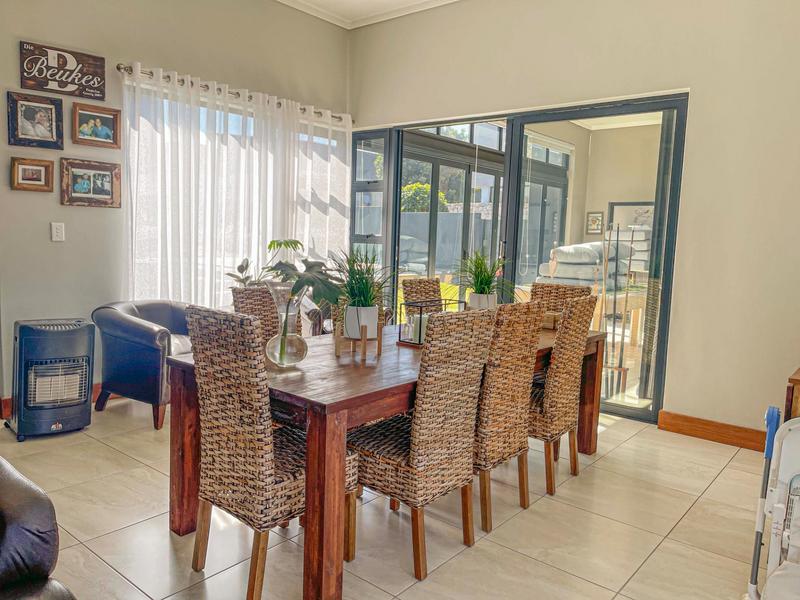 4 Bedroom Property for Sale in Midstream Ridge Gauteng