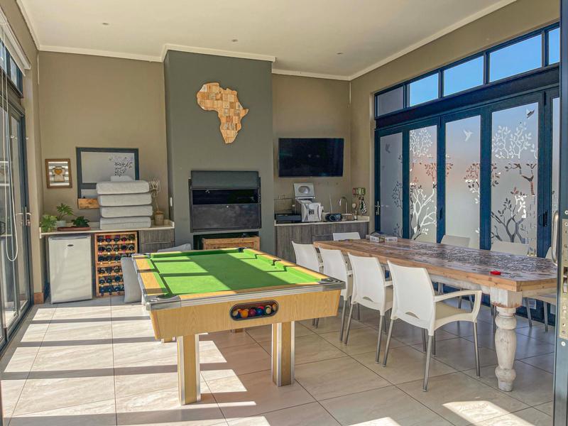 4 Bedroom Property for Sale in Midstream Ridge Gauteng