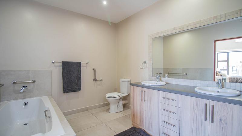 2 Bedroom Property for Sale in Retire at Midstream Gauteng