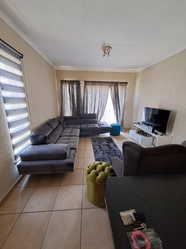 2 Bedroom Property for Sale in Ormonde Gauteng