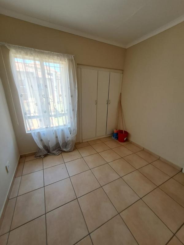 2 Bedroom Property for Sale in Ormonde Gauteng