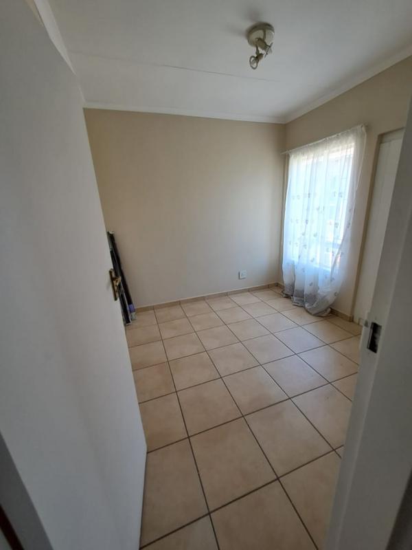 2 Bedroom Property for Sale in Ormonde Gauteng