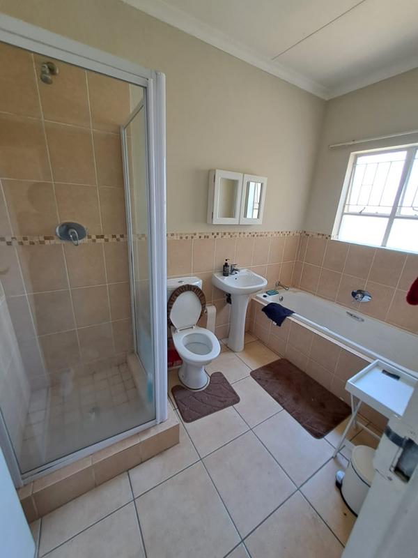 2 Bedroom Property for Sale in Ormonde Gauteng