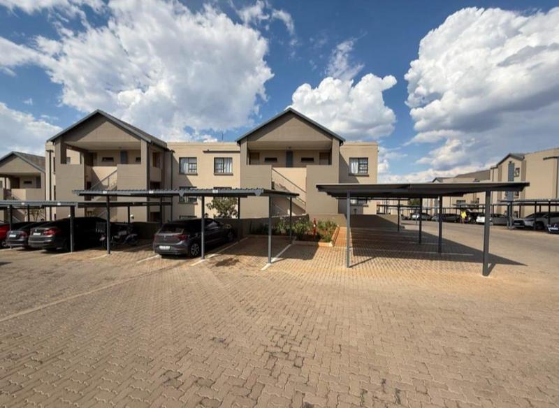 2 Bedroom Property for Sale in Ruimsig Gauteng