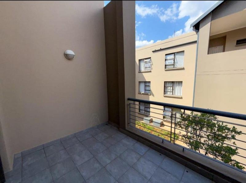 2 Bedroom Property for Sale in Ruimsig Gauteng