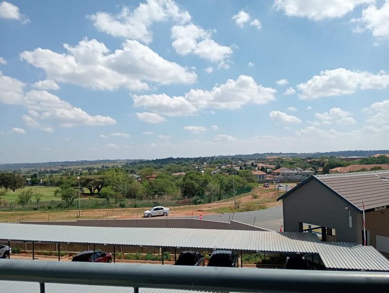 2 Bedroom Property for Sale in Ruimsig Gauteng