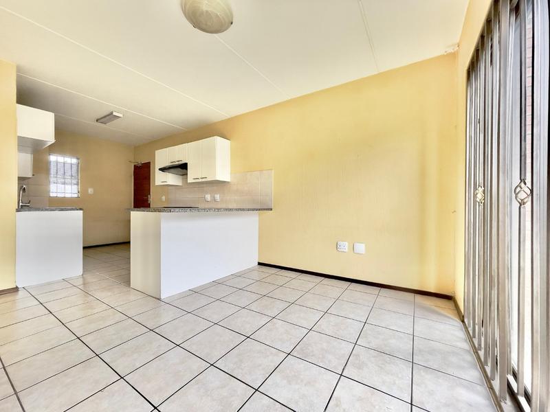 To Let 2 Bedroom Property for Rent in Roodepoort Gauteng
