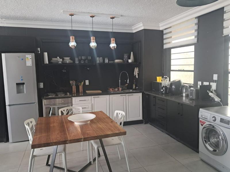 To Let 1 Bedroom Property for Rent in Sandton Central Gauteng