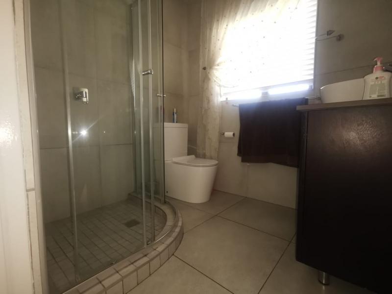To Let 4 Bedroom Property for Rent in Dunnottar Gauteng