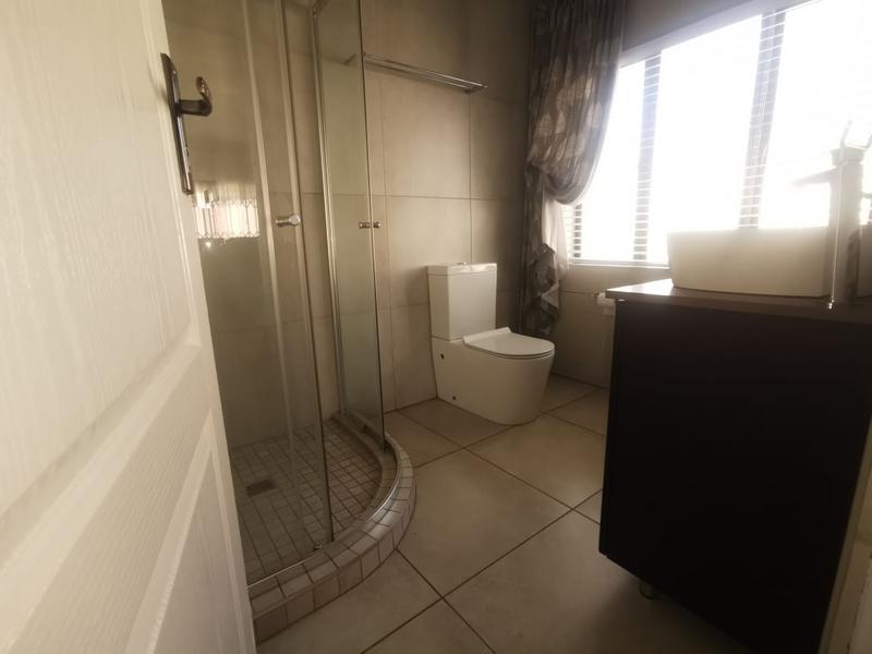 To Let 4 Bedroom Property for Rent in Dunnottar Gauteng