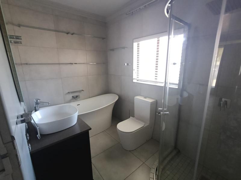 To Let 4 Bedroom Property for Rent in Dunnottar Gauteng