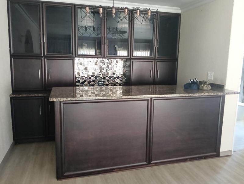 To Let 4 Bedroom Property for Rent in Dunnottar Gauteng