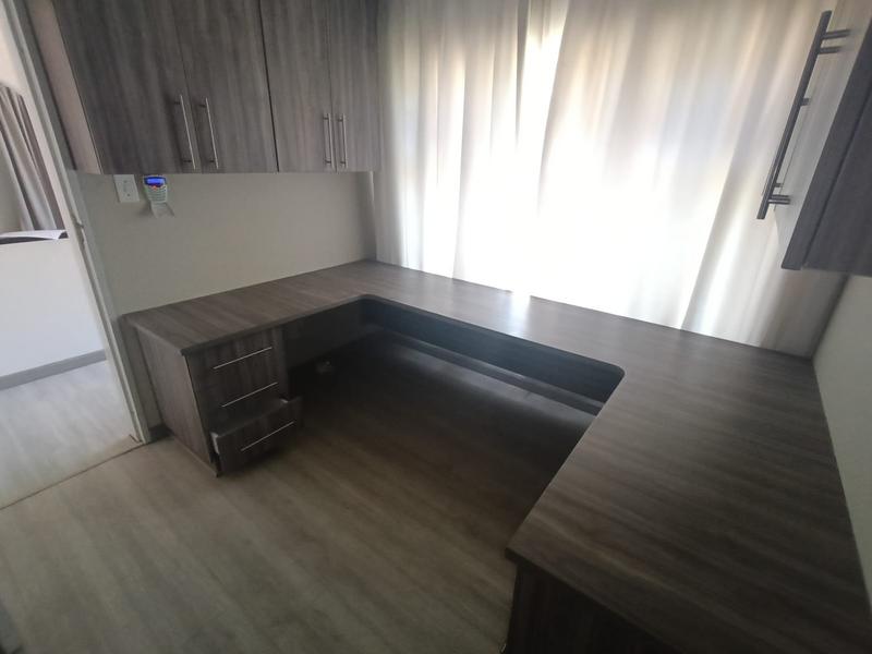 To Let 4 Bedroom Property for Rent in Dunnottar Gauteng