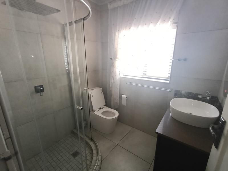 To Let 4 Bedroom Property for Rent in Dunnottar Gauteng