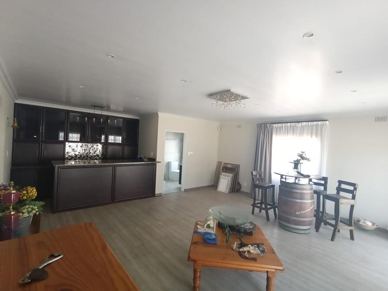 To Let 4 Bedroom Property for Rent in Dunnottar Gauteng