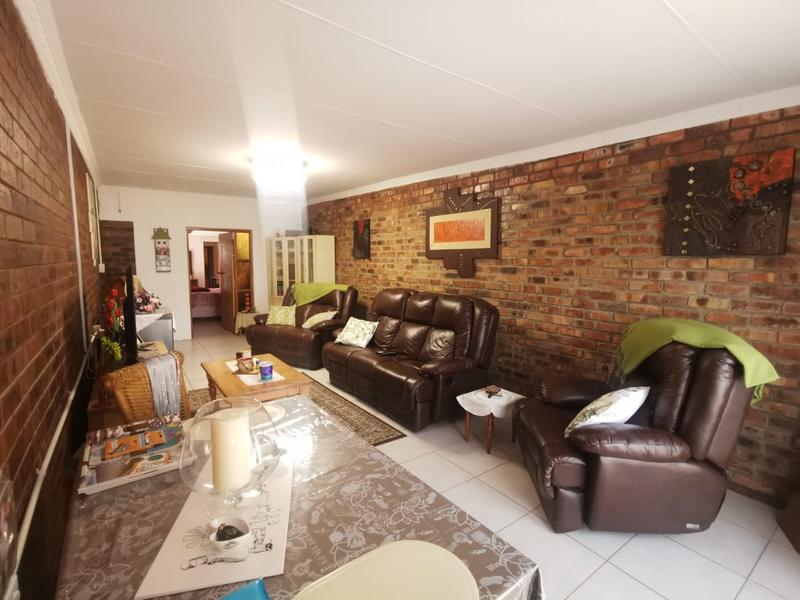 3 Bedroom Property for Sale in Paul Krugersoord Gauteng