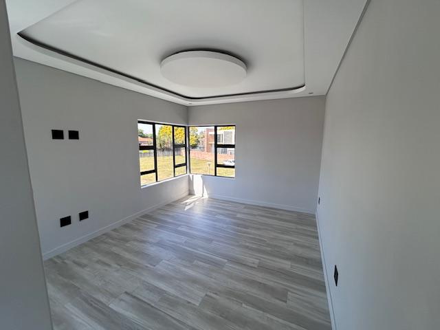 To Let 4 Bedroom Property for Rent in Six Fountains Residential Estate Gauteng