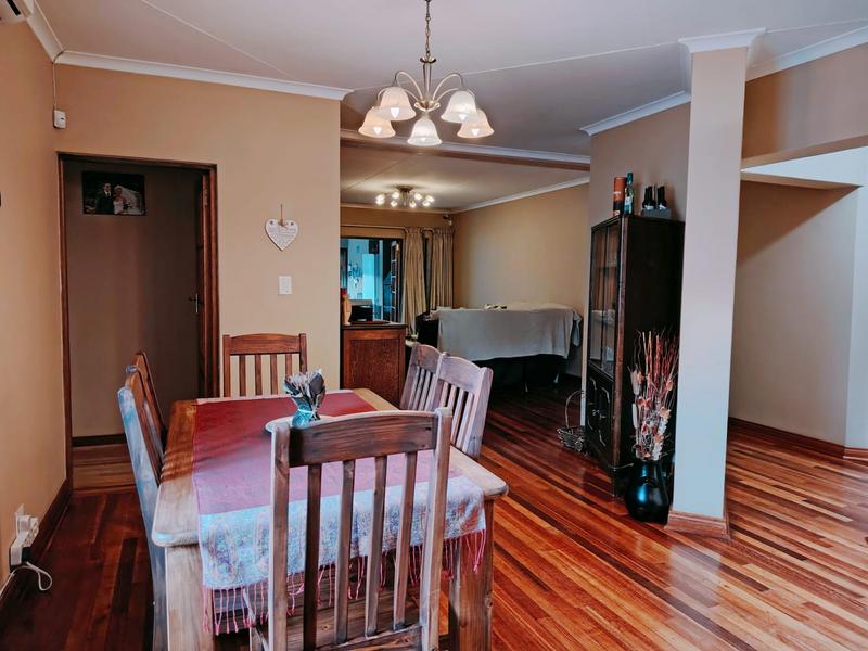 3 Bedroom Property for Sale in Eldoraigne Gauteng