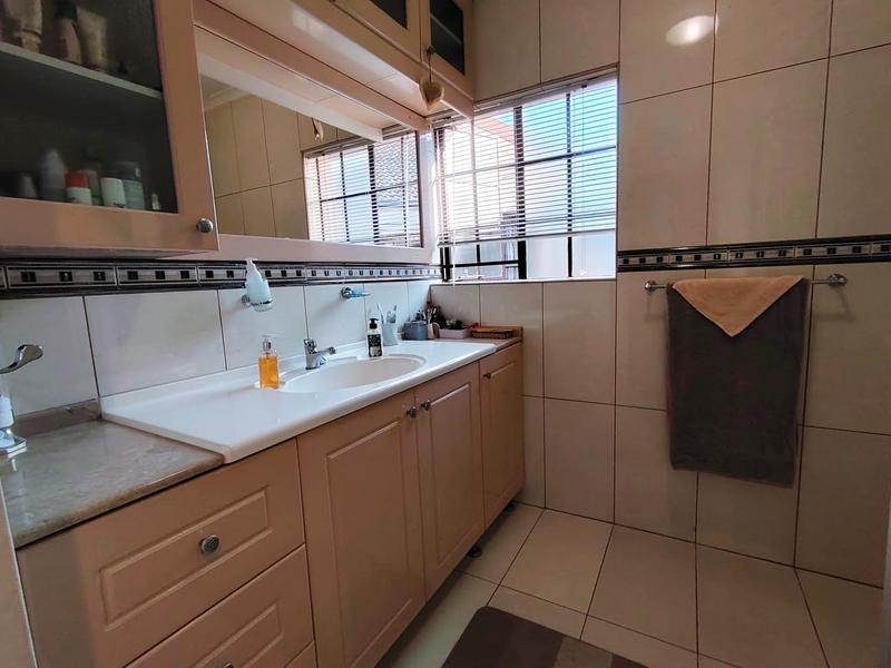 3 Bedroom Property for Sale in Eldoraigne Gauteng