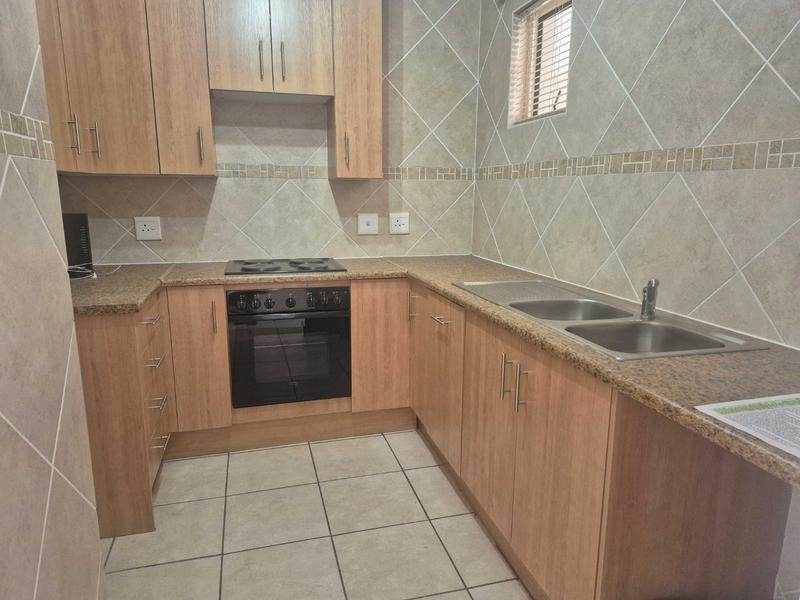 2 Bedroom Property for Sale in Montana Tuine Gauteng