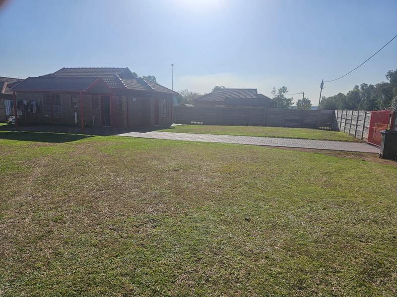 3 Bedroom Property for Sale in Clayville Gauteng