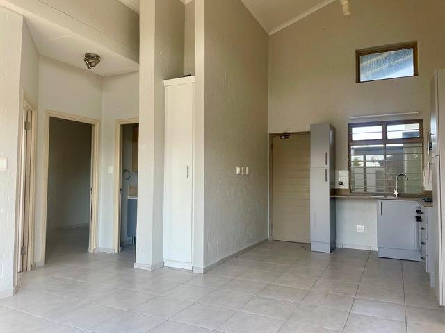 To Let 2 Bedroom Property for Rent in Lonehill Gauteng