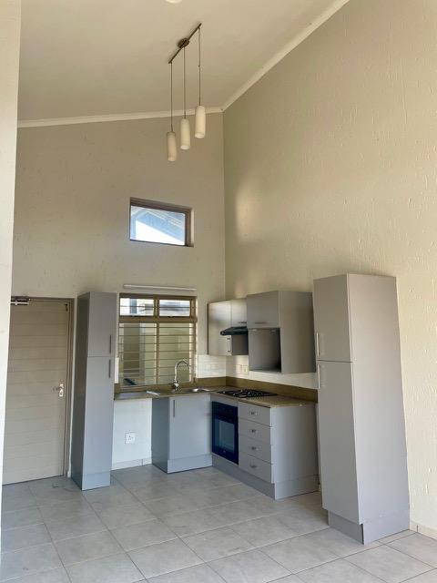 To Let 2 Bedroom Property for Rent in Lonehill Gauteng